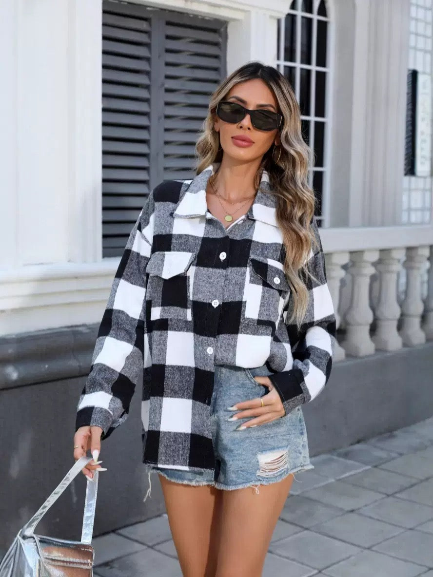 Women’s Oversized Plaid Shacket – Casual Button-Up Jacket