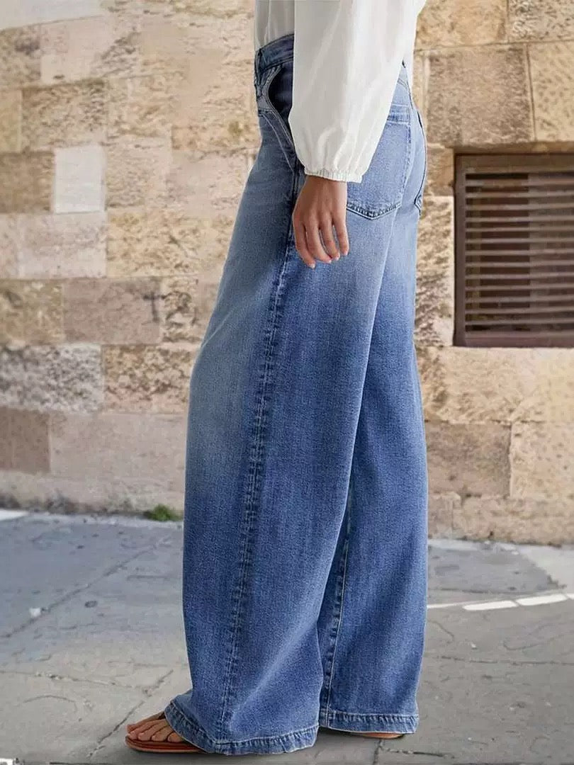 Women’s High-Waisted Wide-Leg Jeans