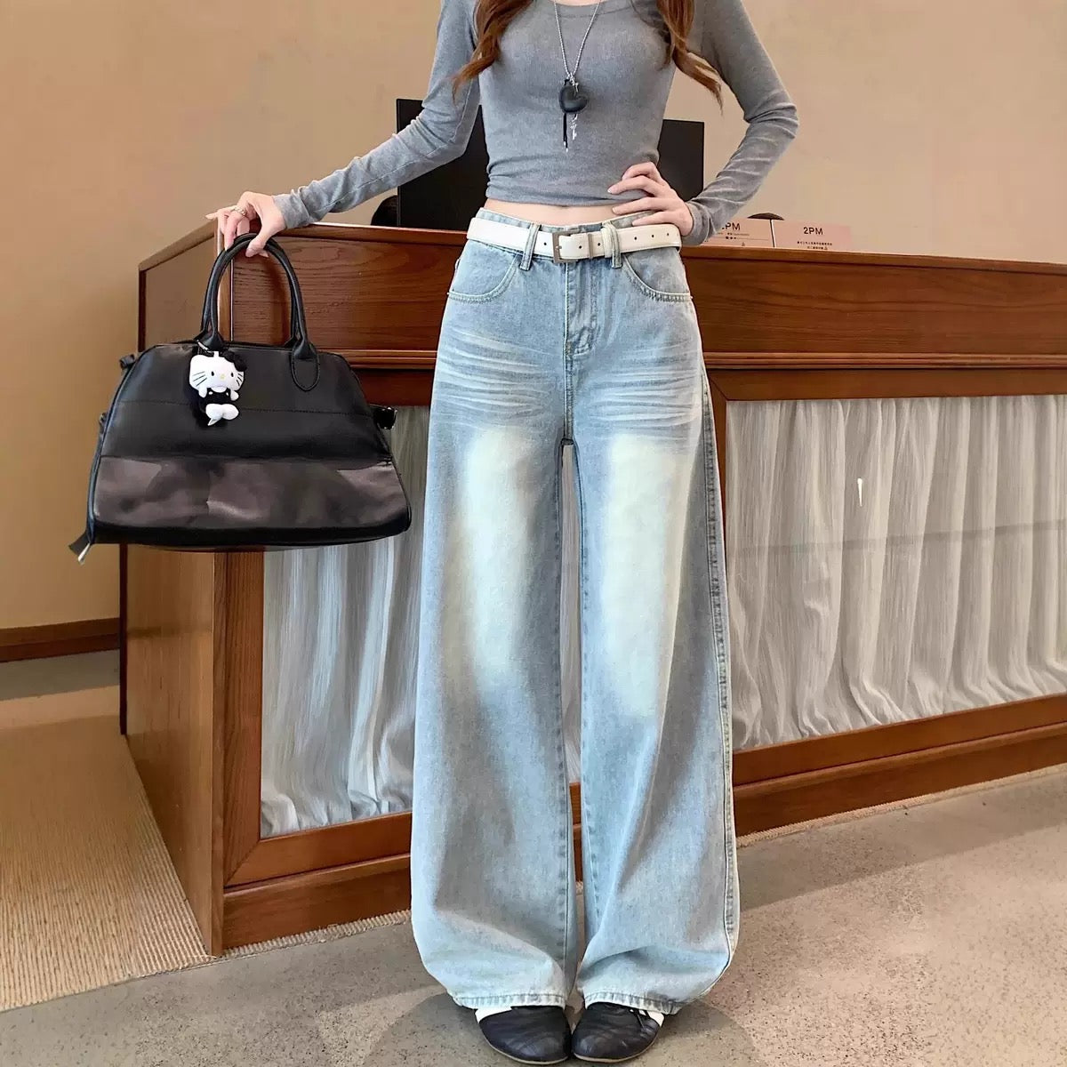Women’s High-Waisted Oversized Wide-Leg Jeans