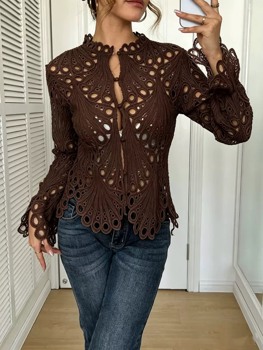 Women’s Elegant Hollow-Out Lace Blouse